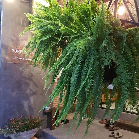 Punsuk@Prasing Bed & Breakfast Chiang Mai Exterior photo