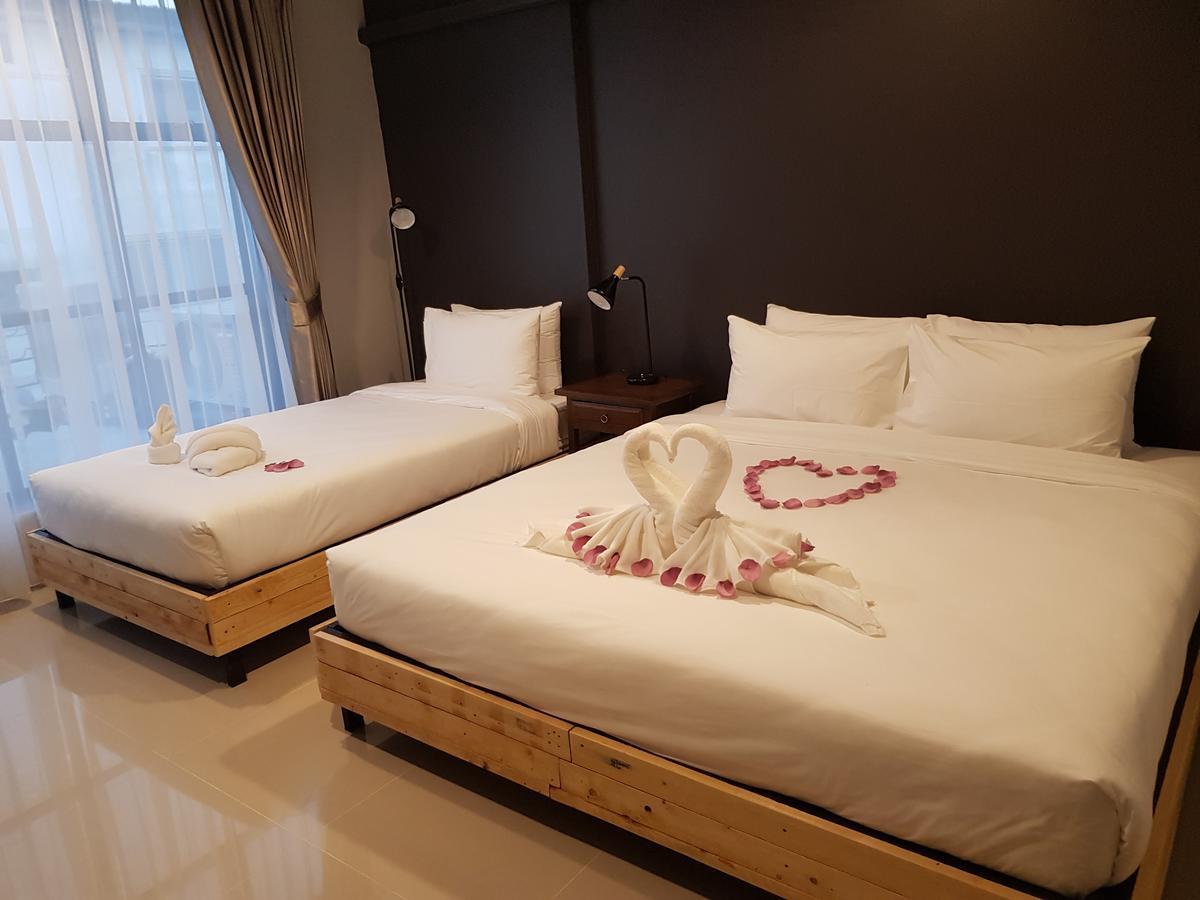 Punsuk@Prasing Bed & Breakfast Chiang Mai Exterior photo