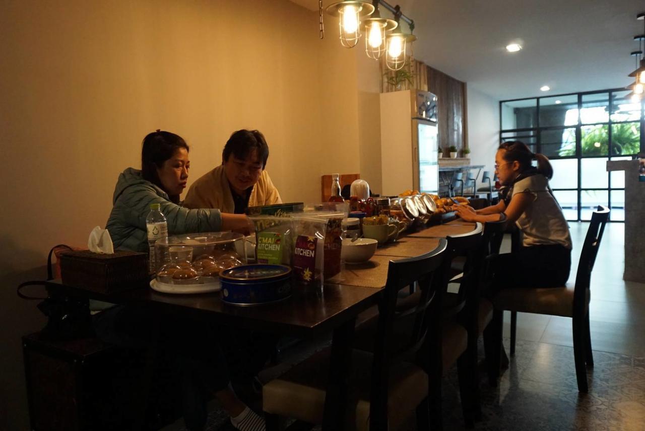 Punsuk@Prasing Bed & Breakfast Chiang Mai Exterior photo