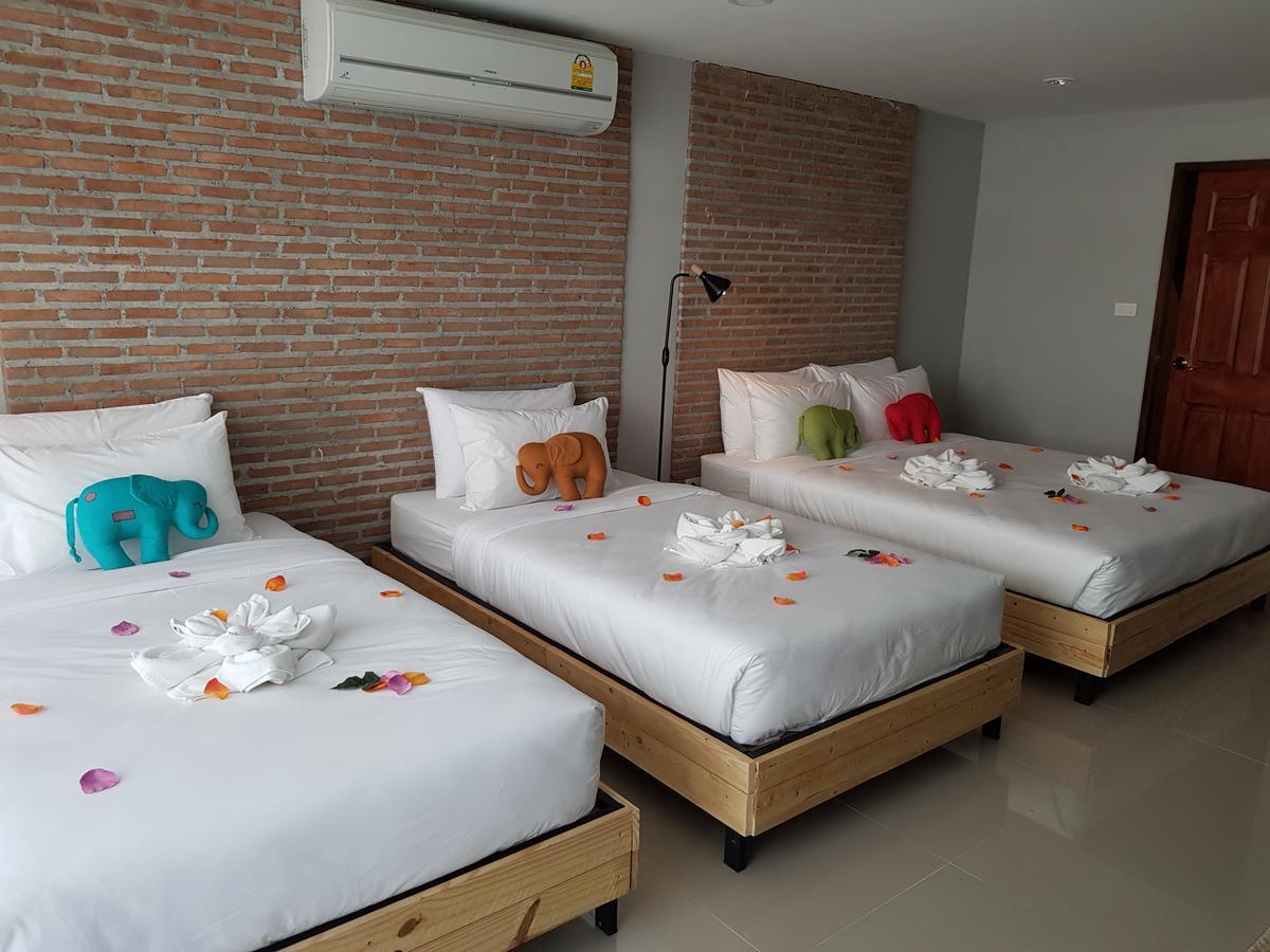 Punsuk@Prasing Bed & Breakfast Chiang Mai Exterior photo